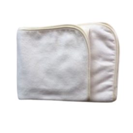 Vixi babatakaró vanília szaténszegett