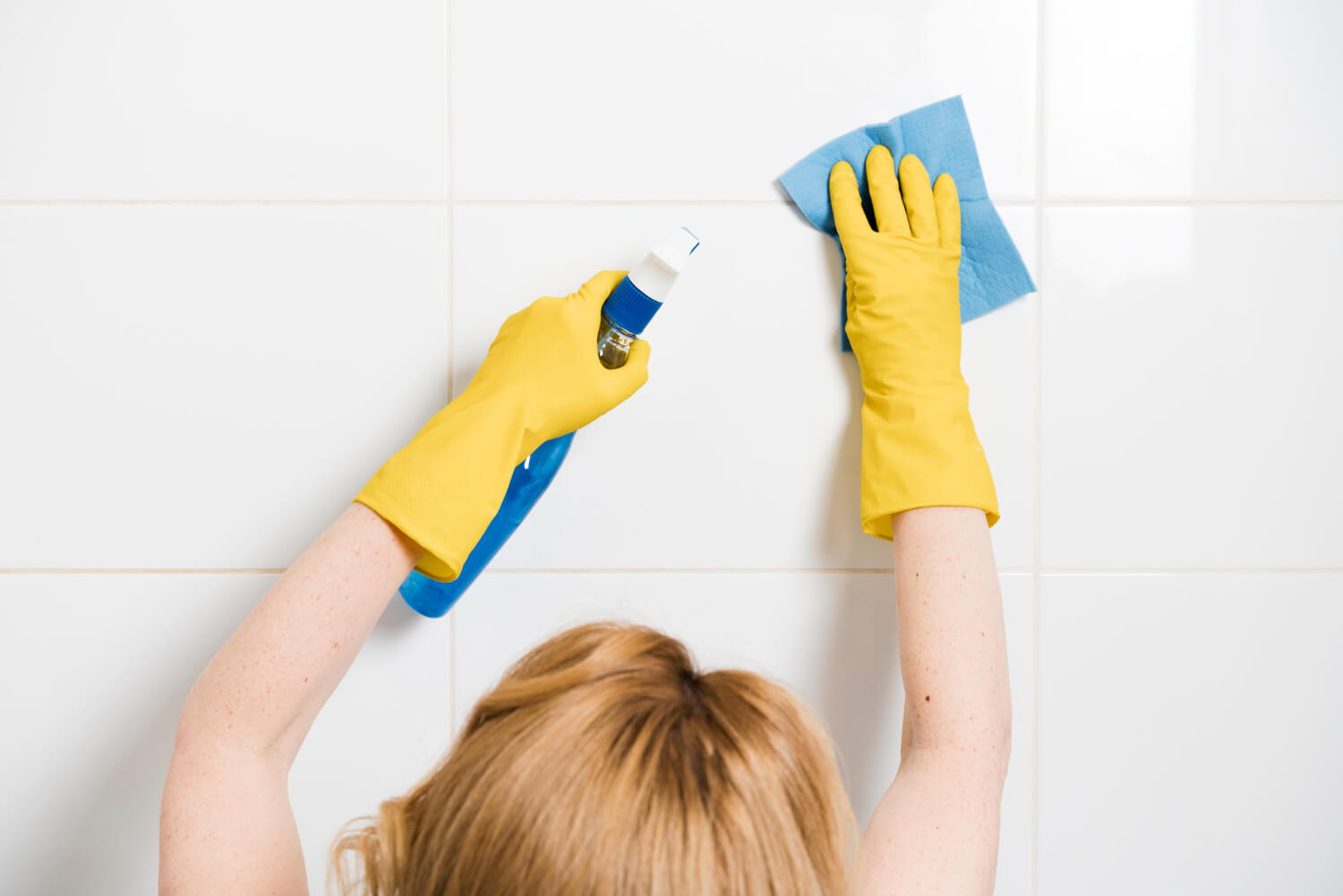 Csempe tisztítása: Hatékony módszerek a ragyogó eredményért